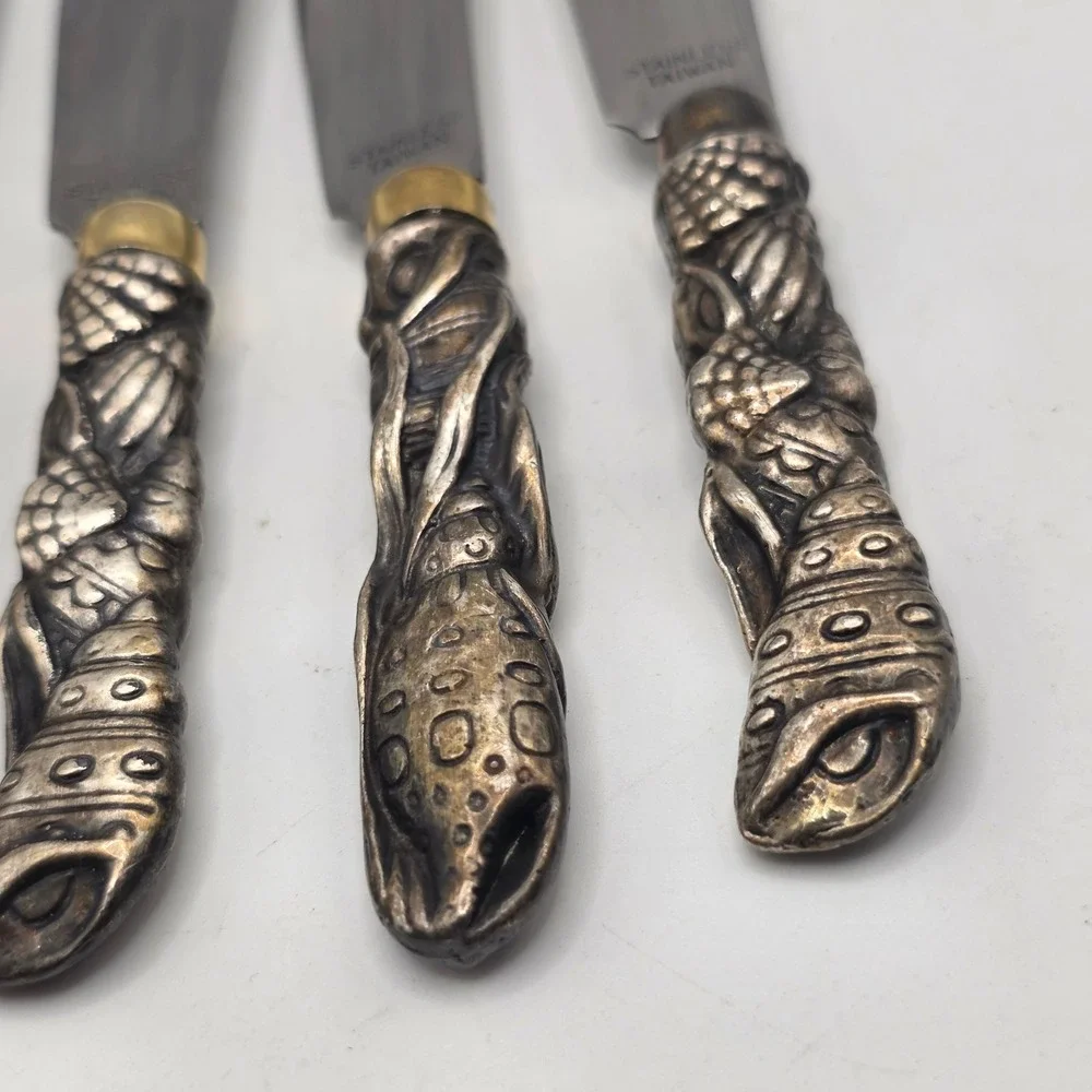 Vintage Ornate Figural Cheese Spreader Set 4 Stainless Taiwan Silver Gold Tone